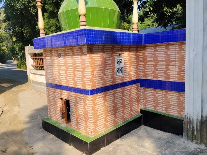 বড়াইগ্রামে একই রাতে মসজিদ সহ ৪ স্থানে চুরি!